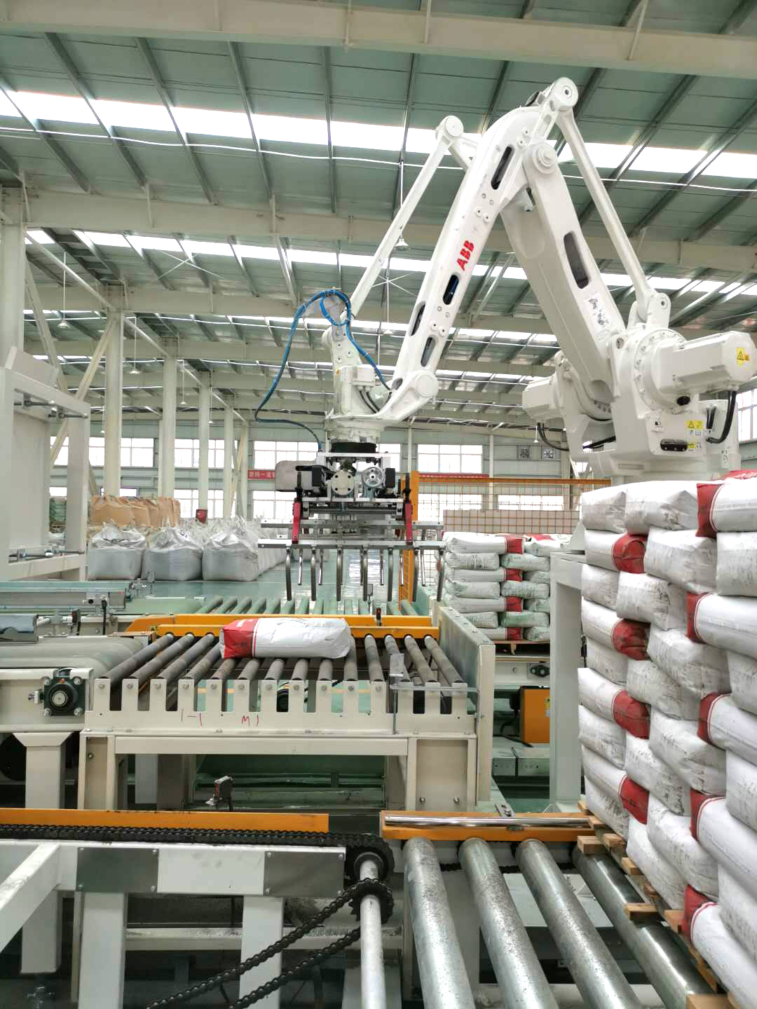 ?大廣金剛砂地坪材料  新鄉(xiāng)自動化工廠！